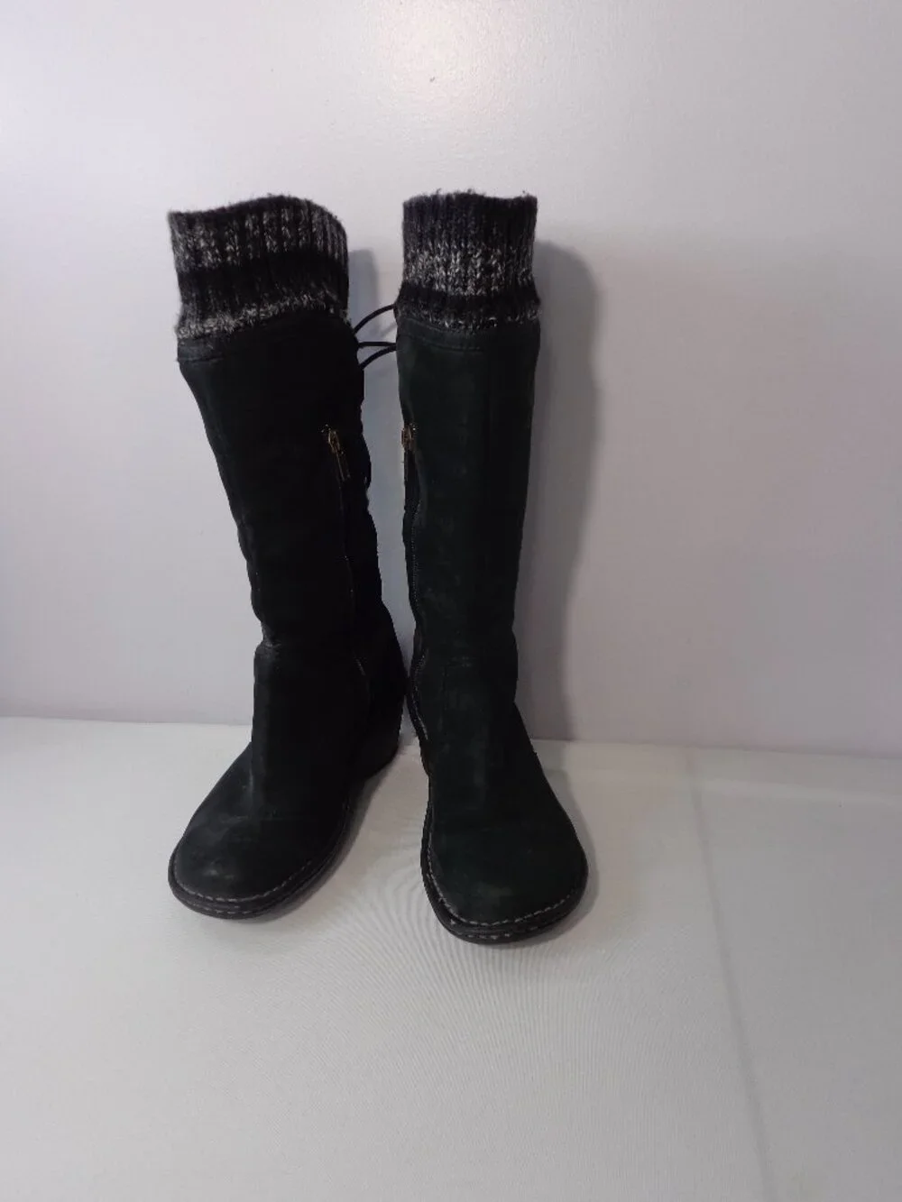 UGG Australia Skylair Black Wedge Knit Cuff Lace-up on Back Boots Women's Size 7